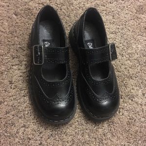 size five worn twice !!!